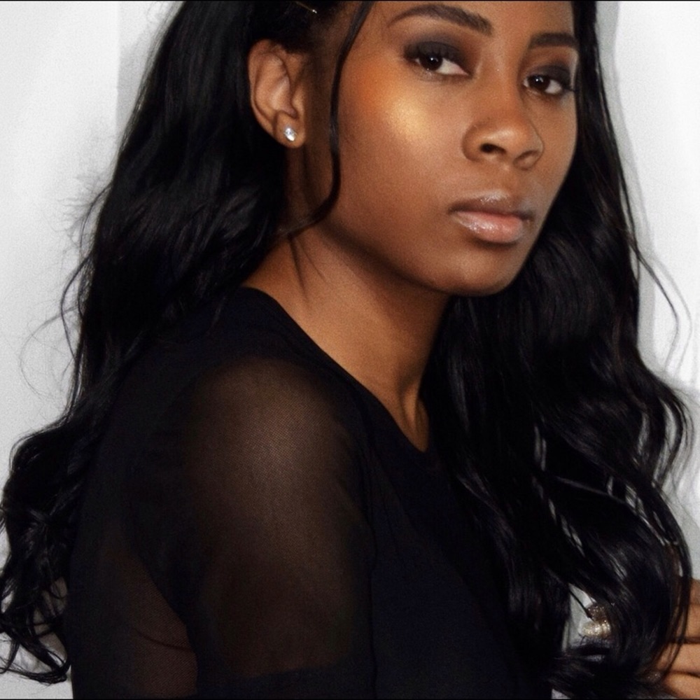 Meet your Posher, Danita